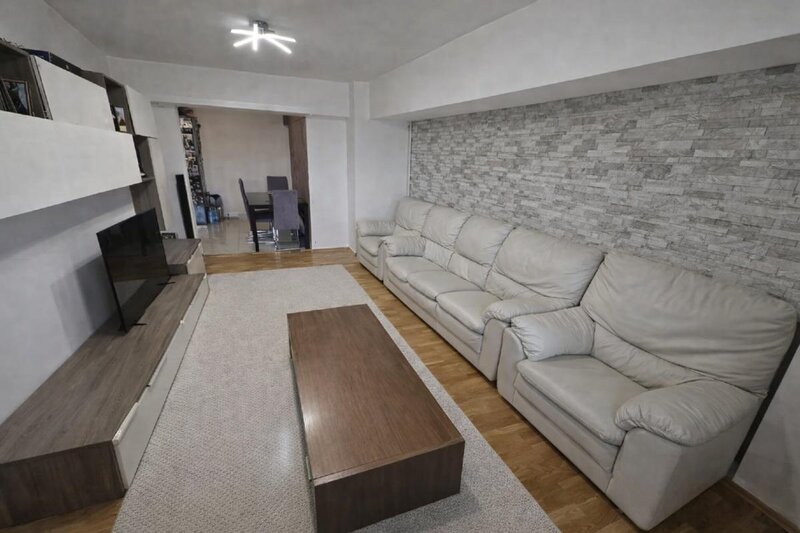Unirii, Rond Alba Iulia,